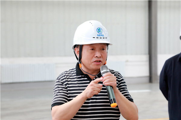 任你博集团复工复产促增添项目观摩聚会与会职员走进大秦国源三秦环保秦邦园区在榆项目