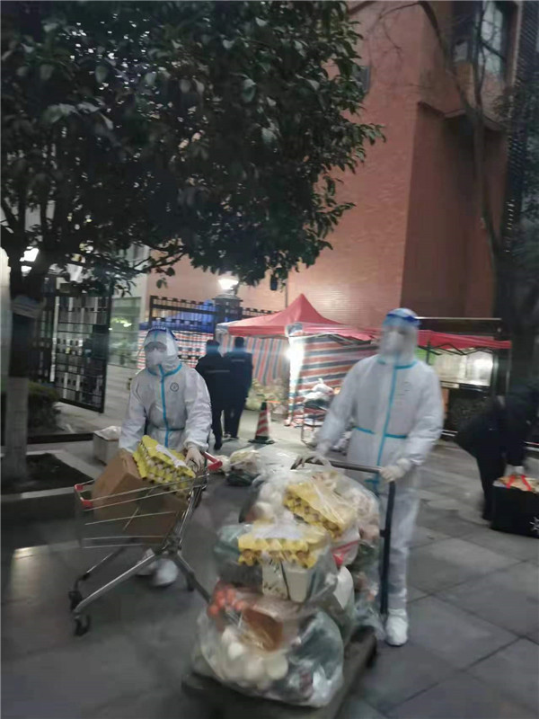 任你博集团：响彻在战“疫”前线的入党誓词 配图3.jpg