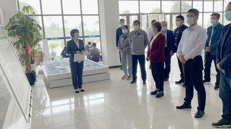 西安市人大常委会情形；ぶ捶觳榈诙检查组到水情形公司白鹿原水生态中心调研
