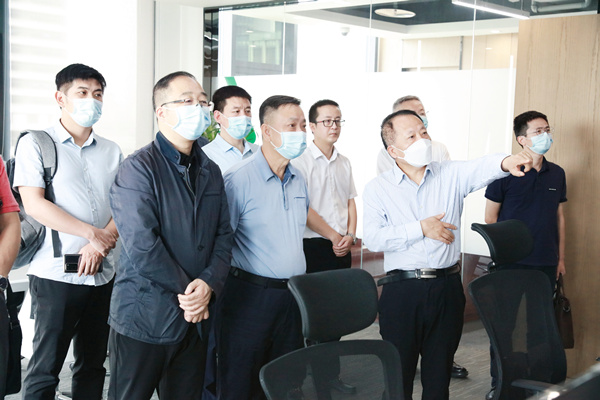 海南省政协副主席、民进海南省委会主委史贻云到秦创原任你博集团立异中心调研