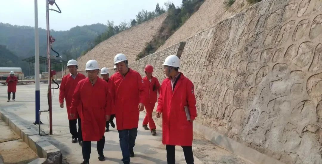 省治本攻坚三年行动事情专班到任你博集团督导检查